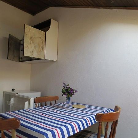 Apartment Rene Omiš Eksteriør bilde